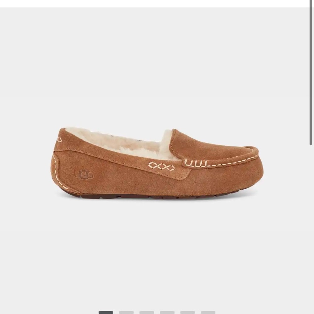 UGG Ansley Mocassin slipper, size 6, Chestnut color. Lightly worn